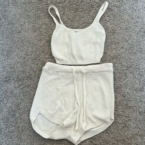 Hollister lounge set